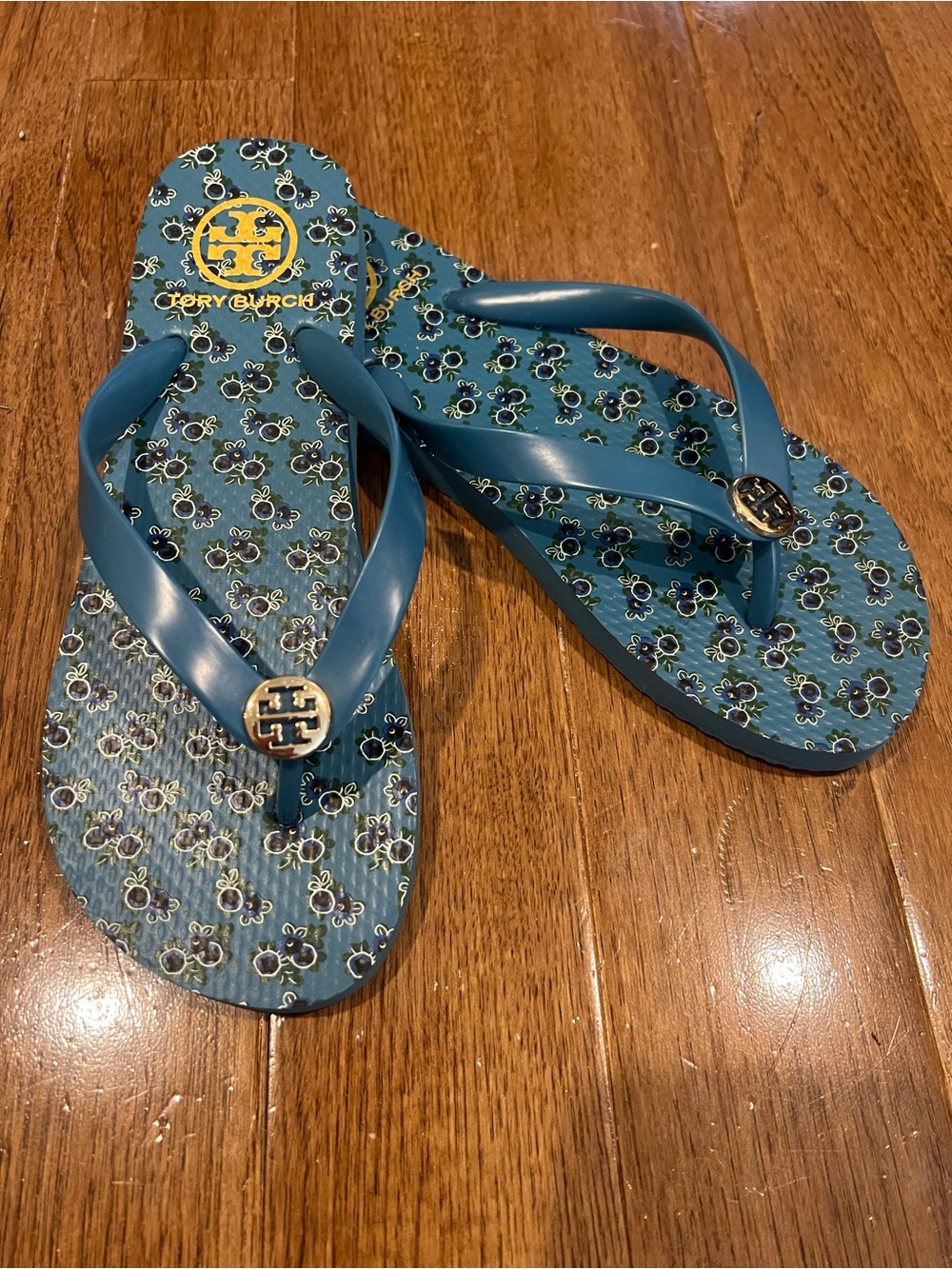 Tory Burch Blue Patterned with Gold Logo Flip Flops Size 7